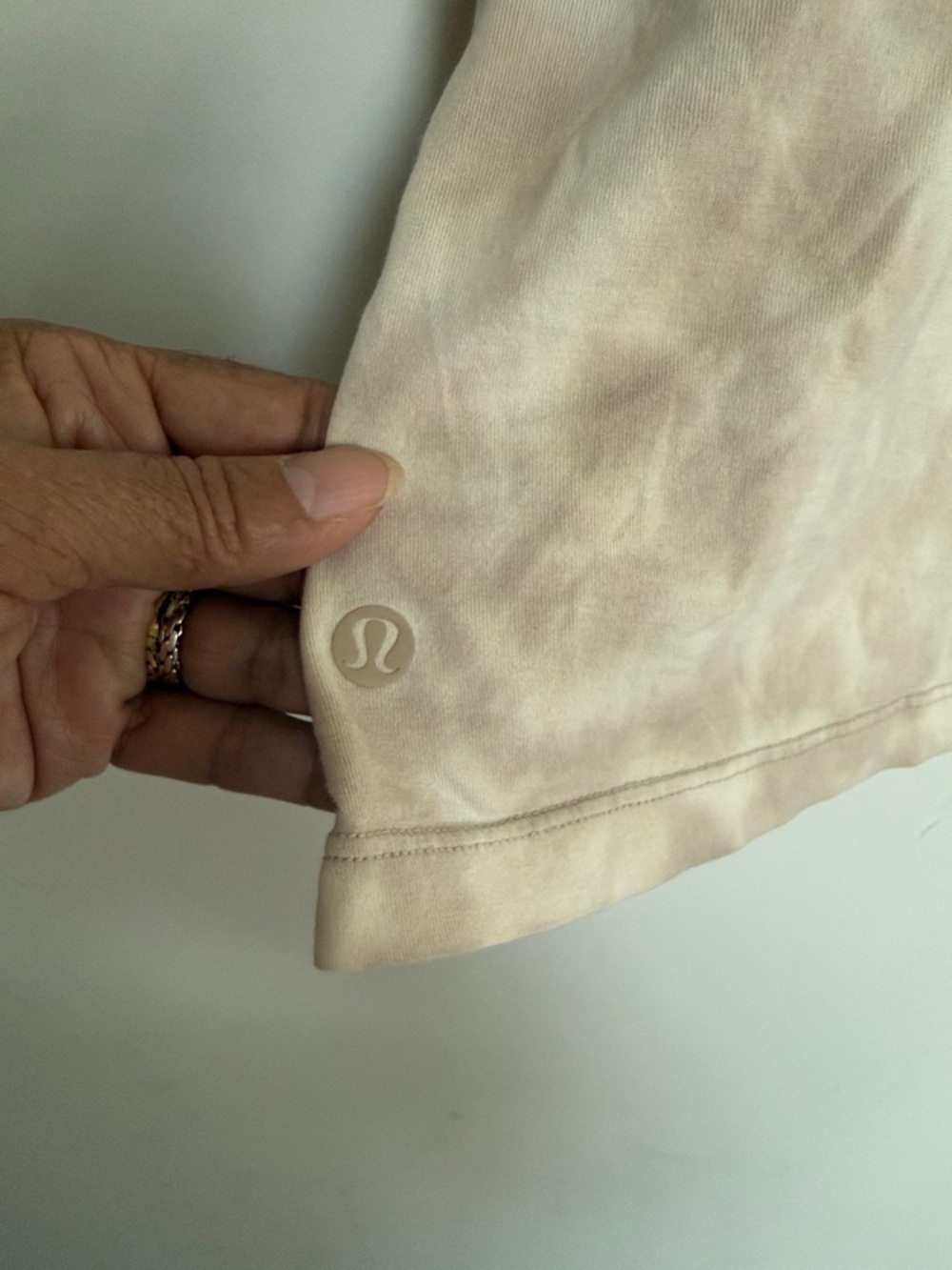 lululemon athletica Women's Beige Tie-Dye Muscle Tee - Picture 2 of 3